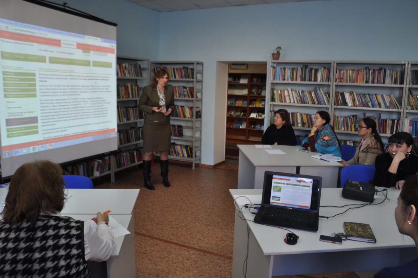 Есіл университетінің ғылыми кітапханасы