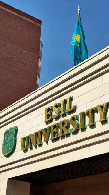 🎶 Esil University сіздерді келе жатқан Ұлттық домбыра күнімен құттықтайды!
✨ Осы ерекше мереке қарсаңында университетіміздің қабылдау комиссиясы қазақ халқының ұлттық рухын, мәдениетін және бай мұрасын дәріптеу мақсатында күй орындады.
🪕 Домбыра үні — халқымыздың тарихы, рухы мен болмысының айнасы. Ұлттық өнеріміз ұлықталып, рухани мұрамыз ұрпақтан-ұрпаққа жалғаса берсін!
🇰🇿 Ұлттық домбыра күні құтты болсын!