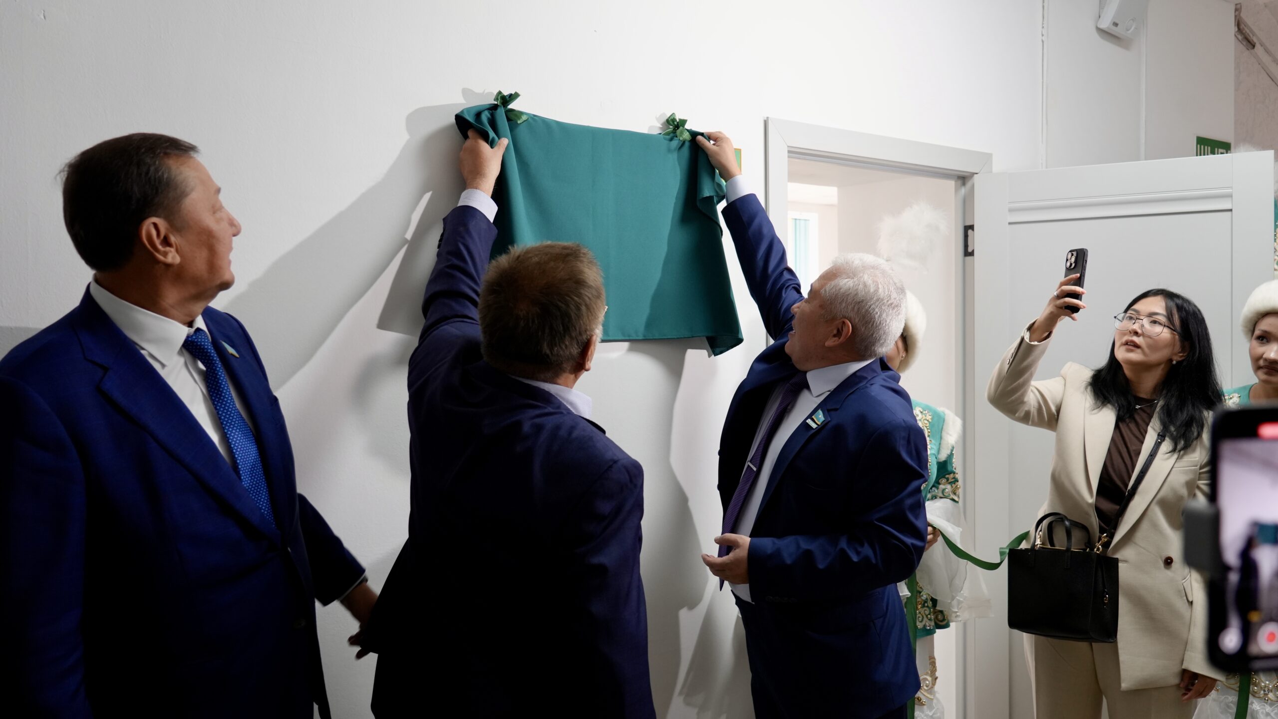 В честь 140-летия Мыржакыпа Дулатова в Esil University были открыты аудитории