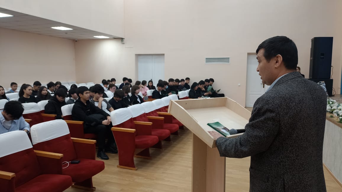 Esil University провёл профориентационную встречу в Высшем колледже транспорта и коммуникации