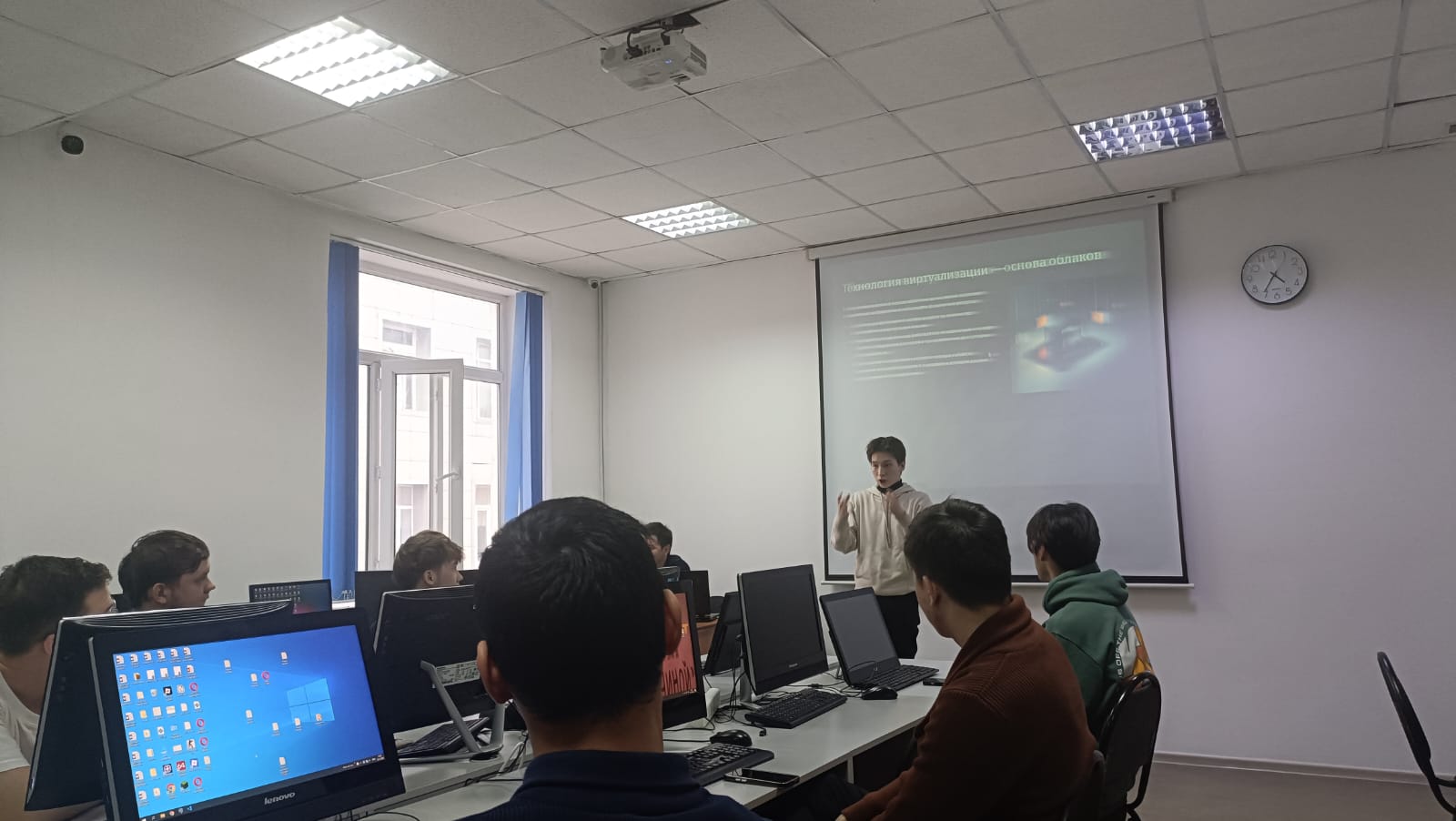 Студентам рассказали про облачные технологии