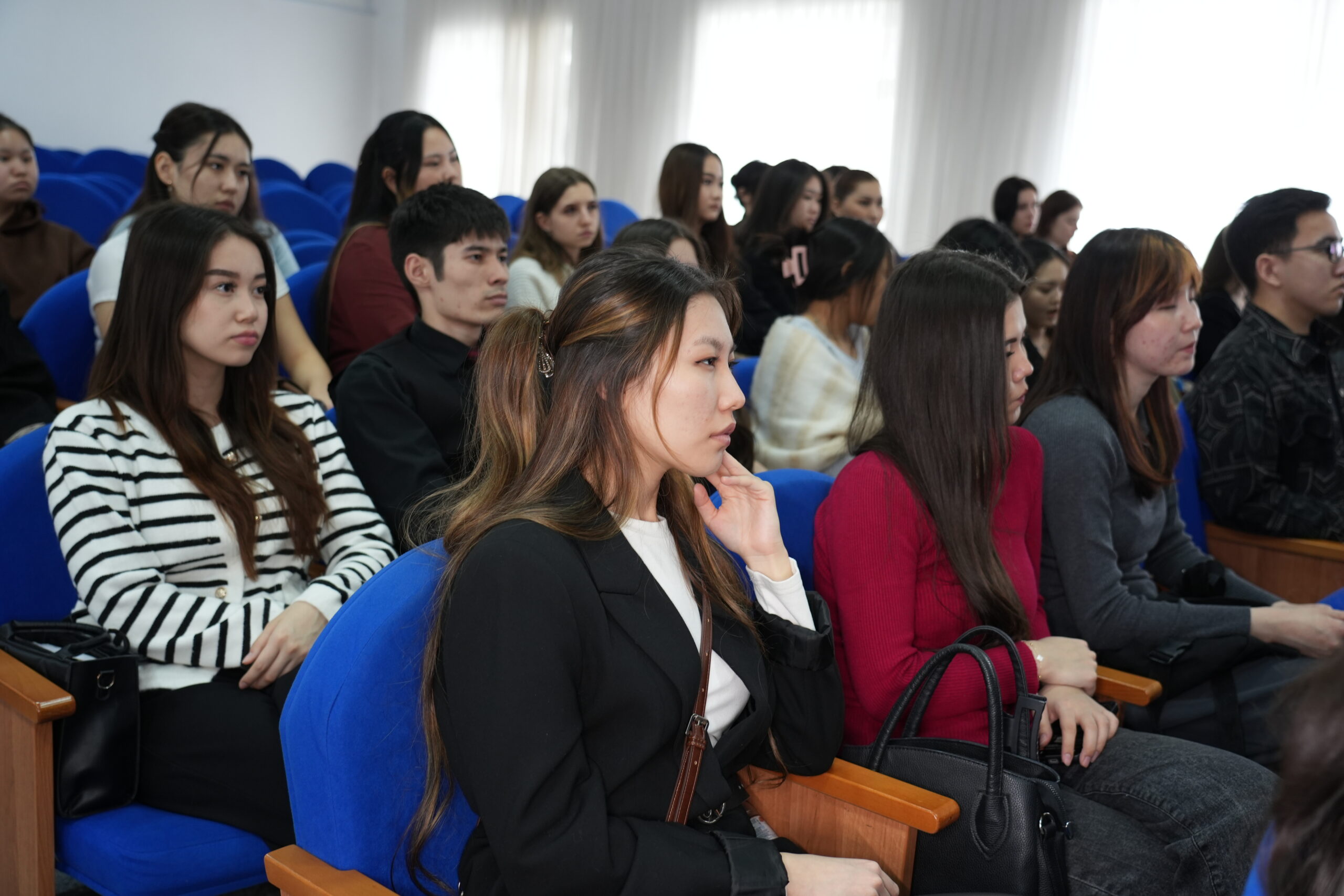 Встреча с представителями НПО в Esil University