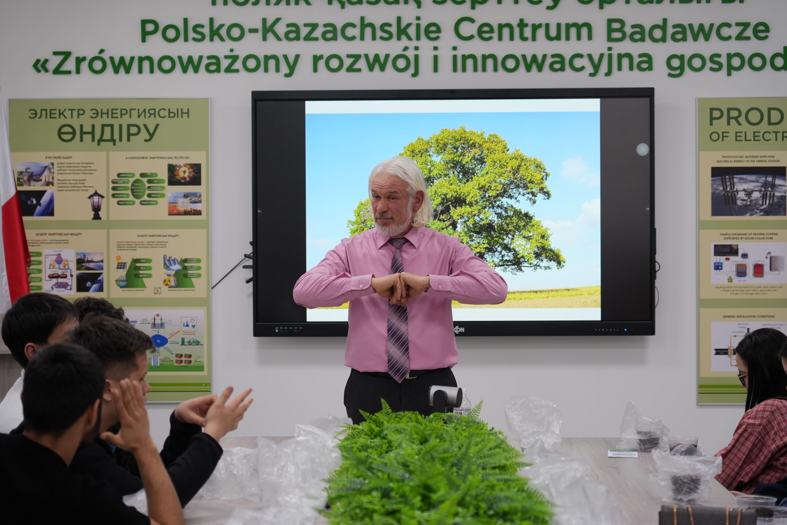 Студенты Esil University обсудили экологическую ответственность и зелёные зоны