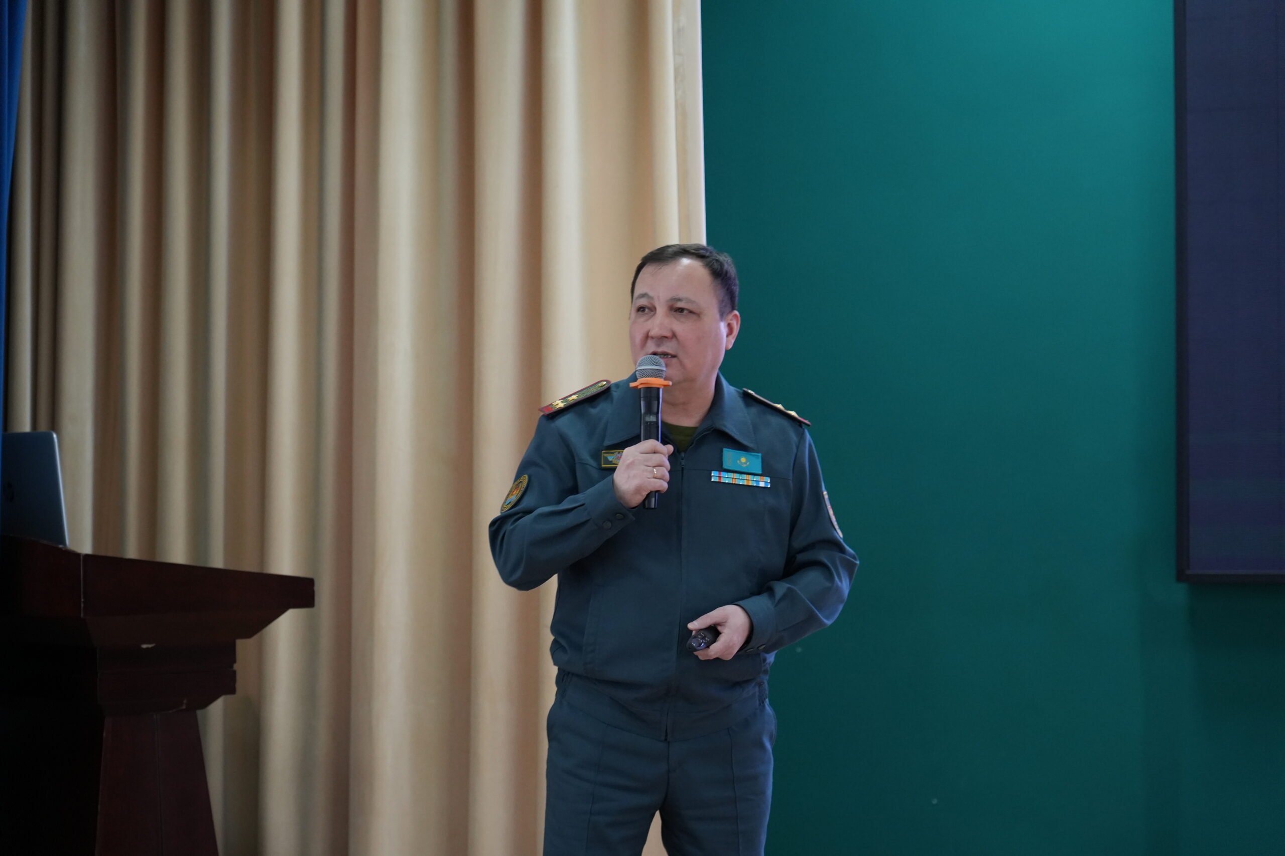 В Esil University состоялась встреча по вопросам поступления на военную кафедру