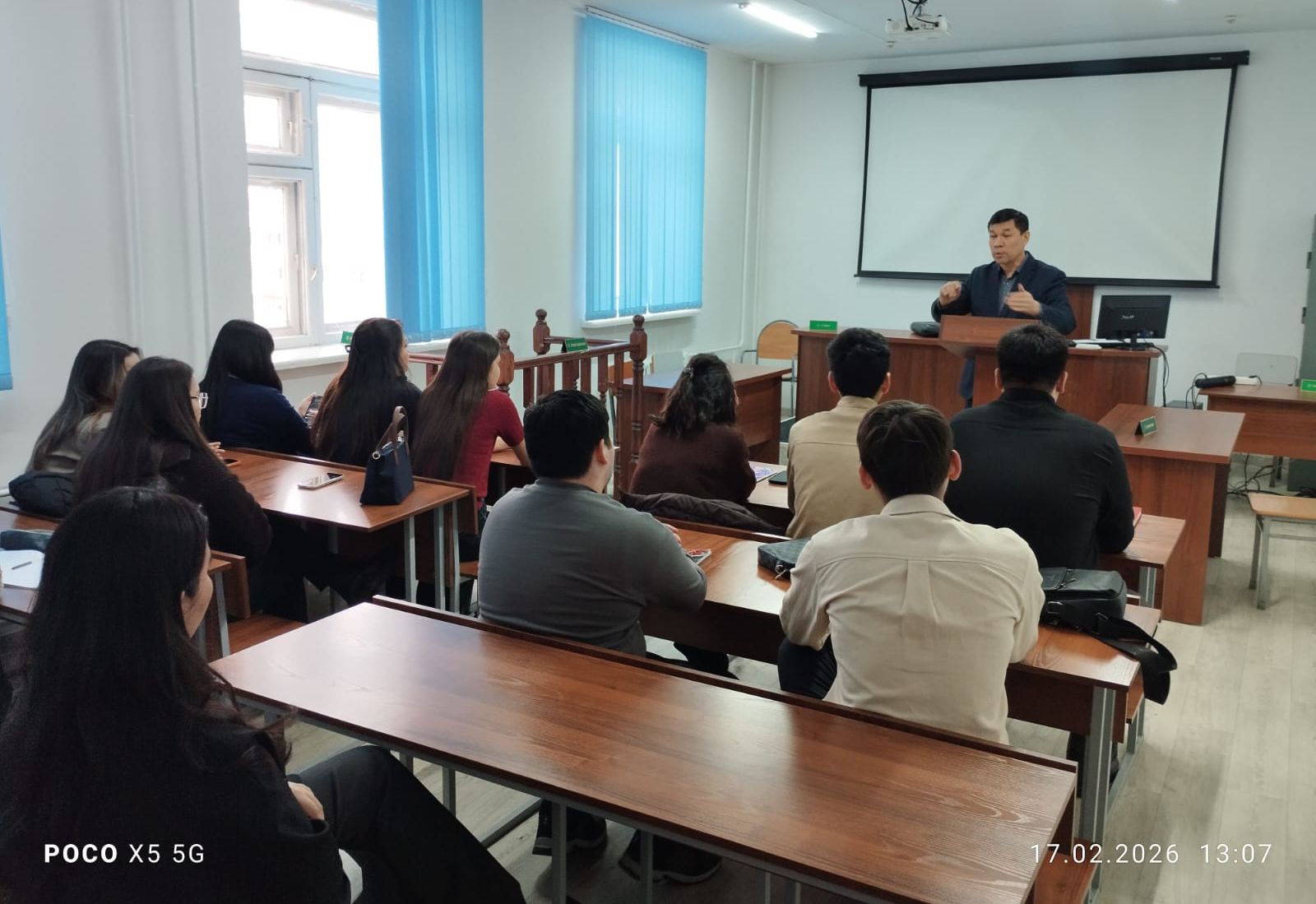 Обсудили концепцию «Дети Казахстана» со студентами