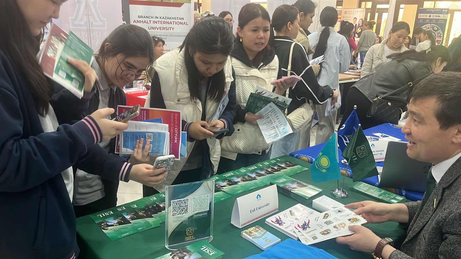 Esil University принял участие в выставке Study in в Туркестане