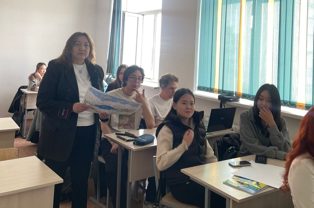 Кураторский час на кафедре «Социальная работа и туризм»: успеваемость, практика и достижения студентов