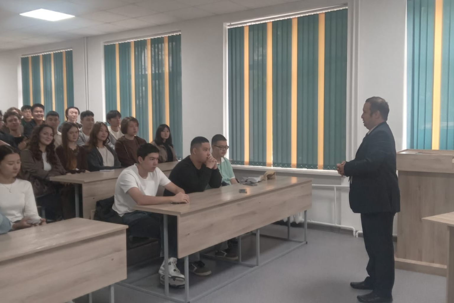 Кураторские часы для студентов 1-го курса ОП 6В04204 – «Юриспруденция»